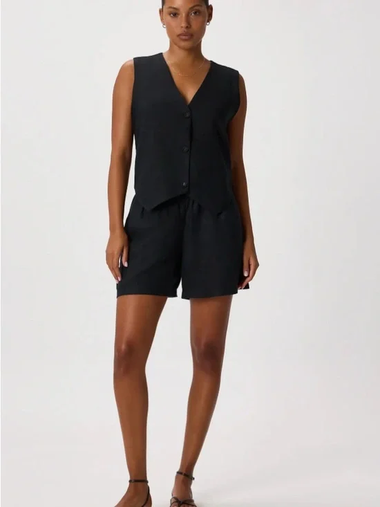 Quince European Sleeveless V-Neck Button Front Black Linen Vest - Picture 2 of 8